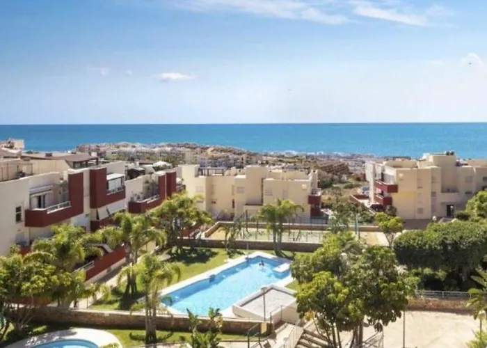 Ático duplex en Benalmádena vistas al mar y montaña dos habitaciones
